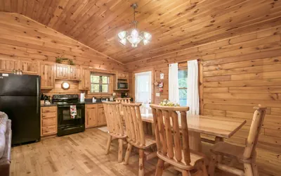 Photo 5 - Maplewood Cabin