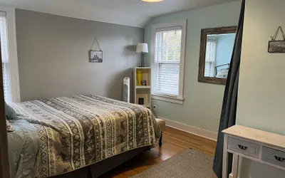 Historic Twin Tudors Inn Northwest Room (KP1400NW)