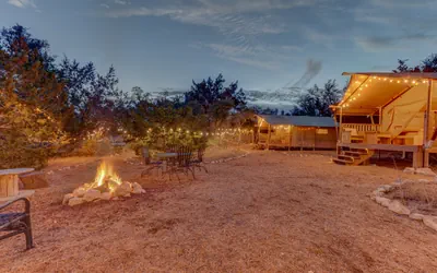 Photo 3 - 12 Fires Winery - Glamping #1