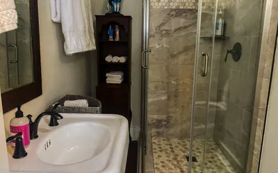 Photo 2 - Traditional Bed & Breakfast private room and bath