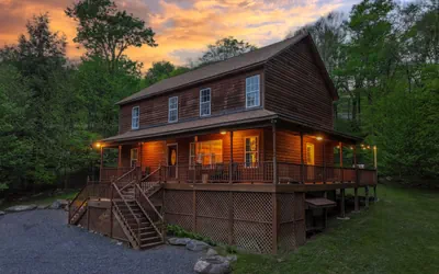 Photo 2 - On Sugar Mountain Ski/Hike/Bike, Hot tub, fire pit