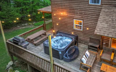Photo 3 - On Sugar Mountain Ski/Hike/Bike, Hot tub, fire pit