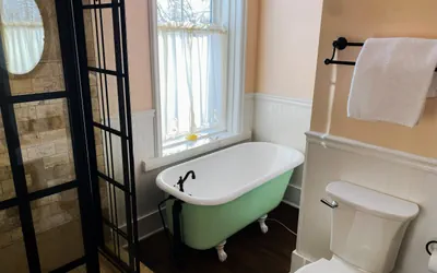 Photo 4 - Bed & Breakfast private room near Amish Country