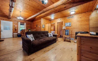 Photo 3 - Pine Grove Cabin