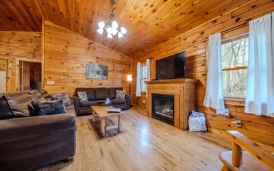 Photo 4 - Maplewood Cabin