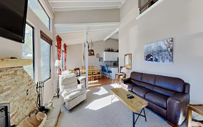 Photo 2 - Spacious 3 Bedroom Condo with Loft - Ski Cross Country Nearby! (Unit 615 at 1849)