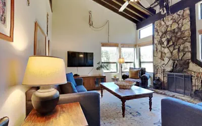 Photo 3 - Remodeled Spacious Condo - Next to Car Charging, Hot Tubs, Village Gondola (Unit 672 at 1849)