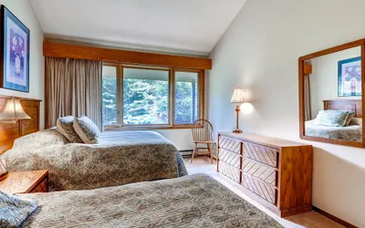 Photo 5 - Walk to Conference Center~Spacious 2Br + Loft Sleeps 8