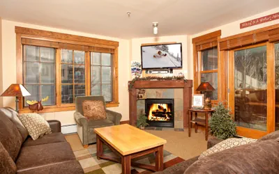 2Br Condo @ Springs 8848~Walk to slopes