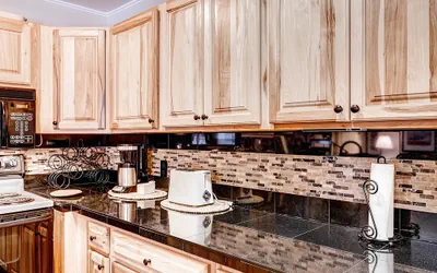 Photo 3 - Spacious, Upgraded 2 Bdr w/ Fireplace & Hot Tub Access