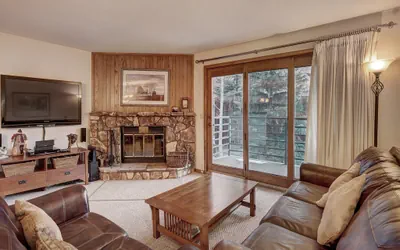 Photo 3 - 204 Snowdance Manor