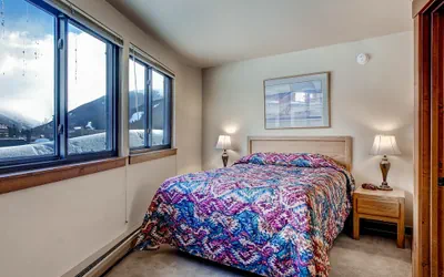 Photo 5 - Nicest 1Br Condo in Lakeside Village! Kids Ski Free