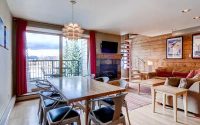 Photo 3 - Renovated, spacious, beautiful! Stay here & kids ski free!