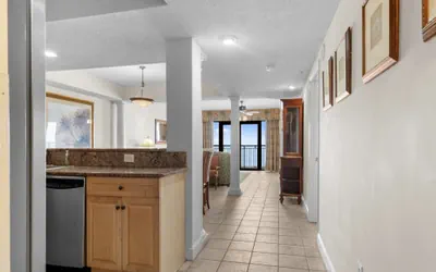 Photo 4 - SOUTHWIND 1506