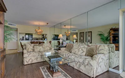 Photo 4 - SOUTH HAMPTON 503 2BR 2BA OCEANVIEW