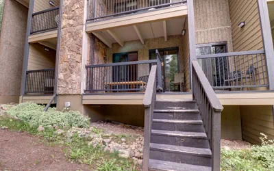 Photo 5 - Huge Ski-In Ski-Out Condo - CM116