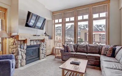 Photo 2 - Amazing Condo in Heart of Center Village - TX304
