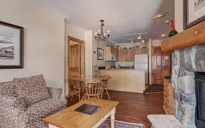 8493 Dakota Lodge