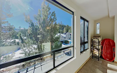 Photo 4 - Retro 3 Bed 3 Bath Condo with Mountain View! Steps to Canyon Lodge! (Unit 210 at 1849)