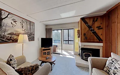 Photo 2 - Great 2 Bedroom Condo with Amazing Views! Access to 3 Hot Tubs and Pool! (Unit 307 at 1849)