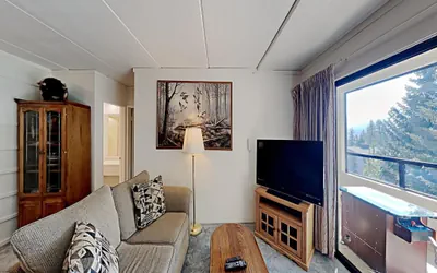 Photo 4 - Great 2 Bedroom Condo with Amazing Views! Access to 3 Hot Tubs and Pool! (Unit 307 at 1849)