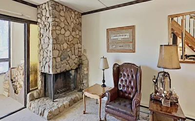 Photo 4 - Comfortable 2 Bedroom Condo with Loft! Prime Location with Beautiful View! (Unit 406 at 1849)