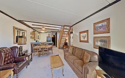 Photo 5 - Comfortable 2 Bedroom Condo with Loft! Prime Location with Beautiful View! (Unit 406 at 1849)