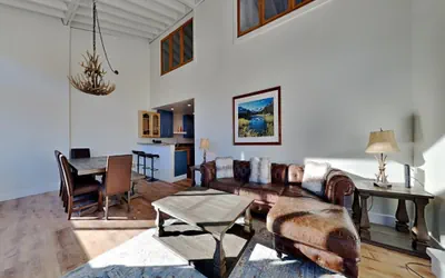 Photo 2 - Large Upgraded 4 Bedroom Condo in Mammoth! Easy access To Hot Tubs, Pool, Sauna (Unit 684 at 1849)