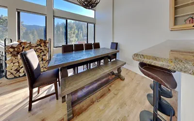 Photo 4 - Large Upgraded 4 Bedroom Condo in Mammoth! Easy access To Hot Tubs, Pool, Sauna (Unit 684 at 1849)