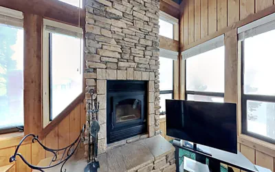 Photo 4 - Beautifully Remodeled Condo Close Hot Tubs, Sauna, Skiing, Car Charging! (Unit 691 at 1849)