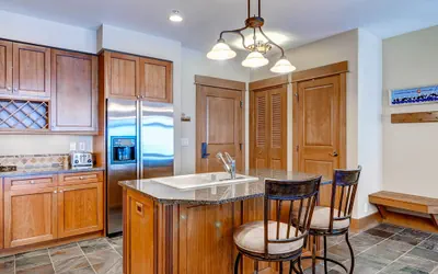 Photo 3 - 2Br Ski-in/Ski-out on mountain~Lone Eagle 3008~Kids Ski Free