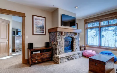 Photo 4 - 2Br Ski-in/Ski-out on mountain~Lone Eagle 3008~Kids Ski Free