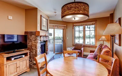 Photo 5 - Affordable 2Br West Keystone Take bus to lift