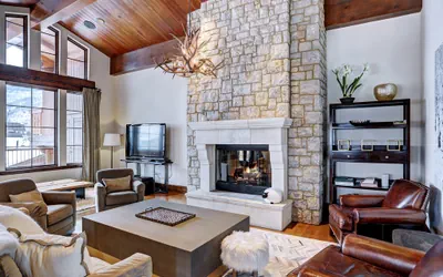 Photo 3 - Luxury Mountainside 5BR halet in Vail Village Save 20% on 7+ Nights!