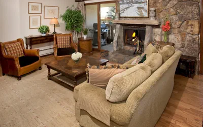Photo 4 - 3BR Residence w/ Cozy Fire Place - Lodge at Vail Save 20% on 7+ Nights!