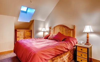 Photo 3 - 1Br Condo @ Red Hawk 2291~Walk to Gondola~Kids Ski Free!