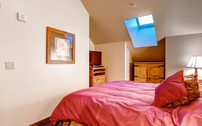 Photo 4 - 1Br Condo @ Red Hawk 2291~Walk to Gondola~Kids Ski Free!