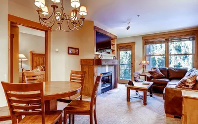 Photo 2 - 2Br Springs 8831 Condo~Short Walk to Gondola