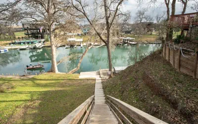 Photo 2 - LD 1683 Texas River Haus