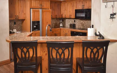 Photo 5 - Spacious 4 Bedroom + Loft 4.5Ba Condo- Ski in/out