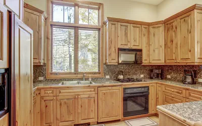Photo 5 - Cozy & Central Arrowhead Village 3BR Townhome-Sleeps 6