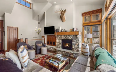 Photo 4 - 3BR/3.5BA Townhome Steps to Beaver Creek Village & Lifts