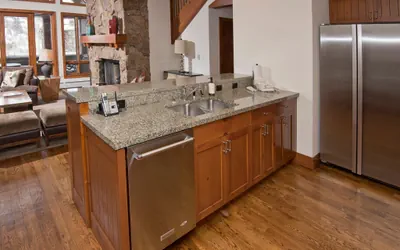 Photo 5 - Lavish 3BR/3.5BA Bachelor Gulch Condo - Ski In / Ski Out