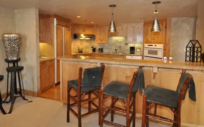 Photo 5 - Stunning penthouse with 3,600 sq. ft. of luxury! Save 20% on 7+ Nights!