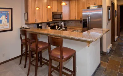 Photo 4 - Spacious 1BR Condo - Across from Gondola+Beaver Creek View