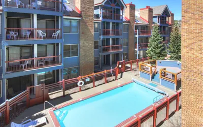 Photo 3 - Luminous 2Br 2Ba - Steps to Snowy Fun & Main St