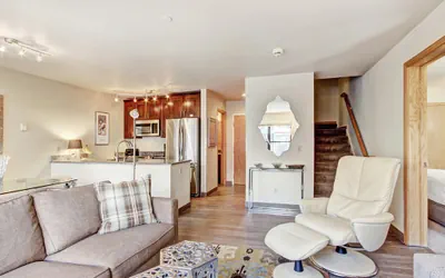 Photo 5 - Luminous 2Br 2Ba - Steps to Snowy Fun & Main St