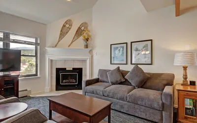 Photo 3 - Perfectly Located 1Br With loft- Close to Lifts & Downtown