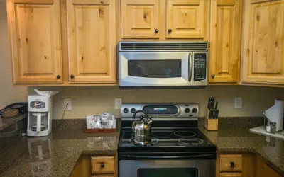 Photo 5 - Silverado Lodge Rustic Condo with Private Balcony Save 20% on 7+ Nights!