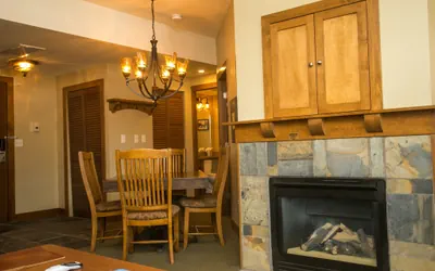 Photo 5 - Sundial Lodge Condo Steps from Red Pine Gondola Save 20% on 7+ Nights!